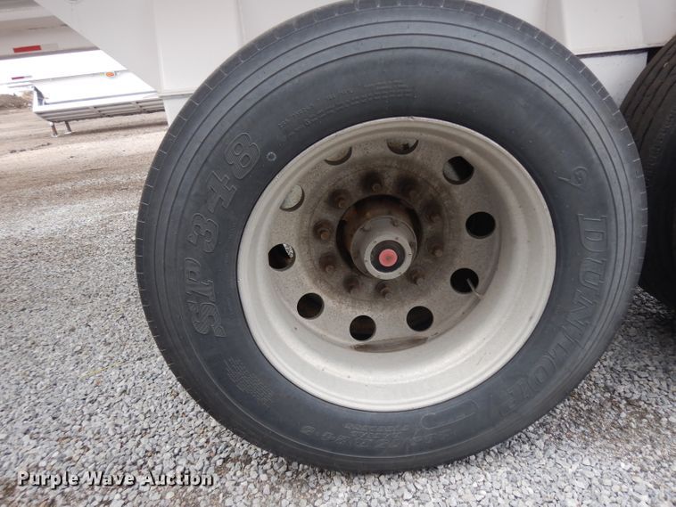 image for item EY9063 2000 Lufkin end dump trailer