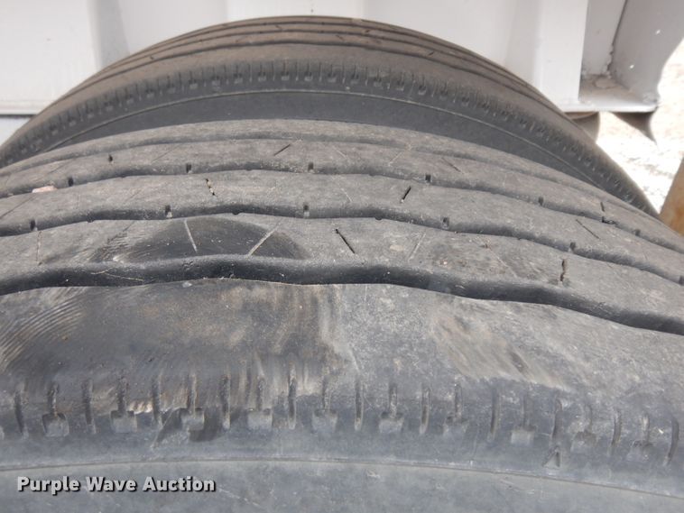 image for item EY9063 2000 Lufkin end dump trailer