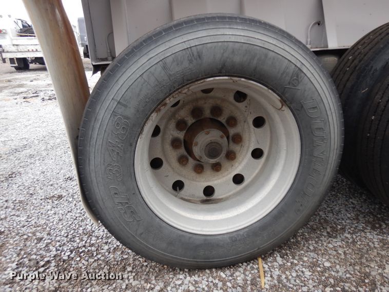 image for item EY9063 2000 Lufkin end dump trailer