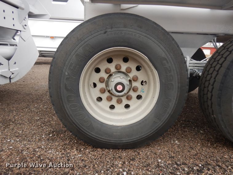 image for item EY9065 1995 Trail King TK54BDU-433 bottom dump trailer