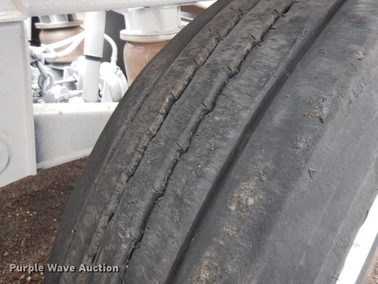 image for item EY9066 1994 Trail King TK54BDU-433 bottom dump trailer