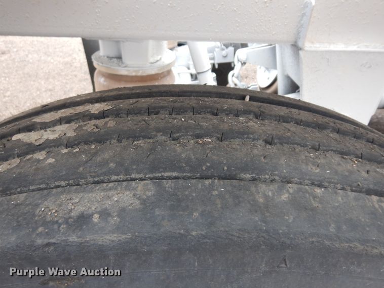 image for item EY9066 1994 Trail King TK54BDU-433 bottom dump trailer