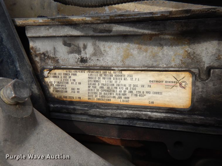 image for item GK9489 2000 Peterbilt 378  semi truck