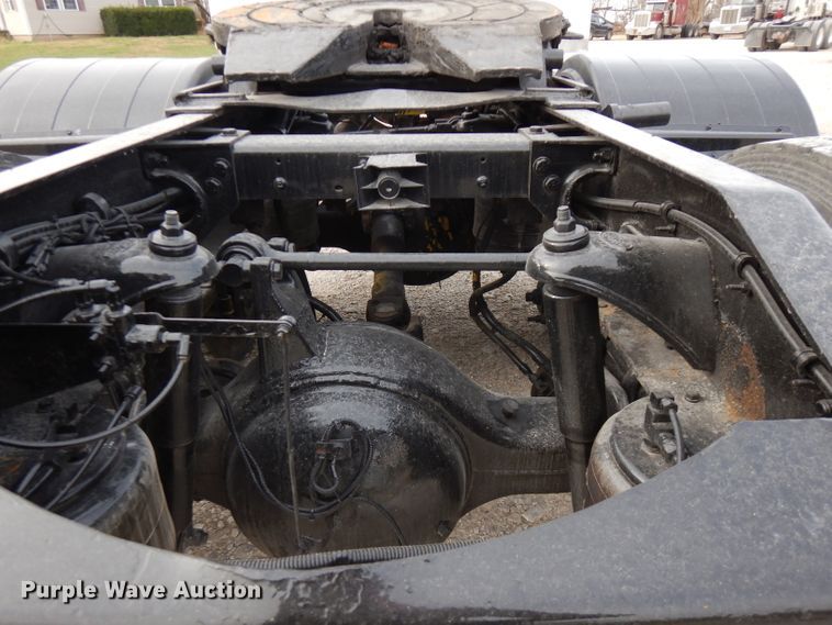 image for item GK9489 2000 Peterbilt 378  semi truck