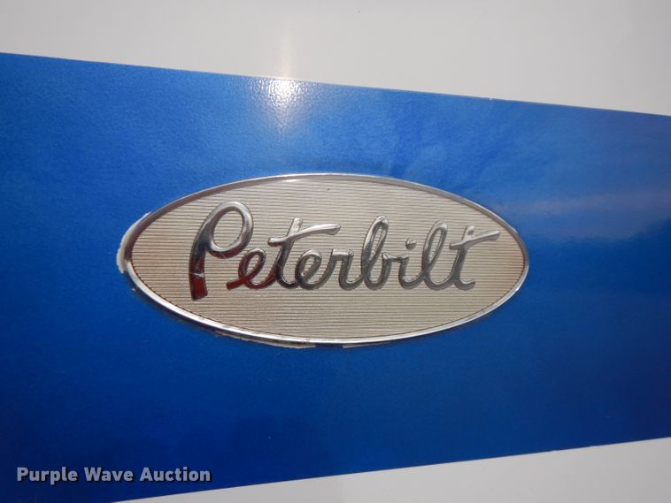 image for item GK9489 2000 Peterbilt 378  semi truck