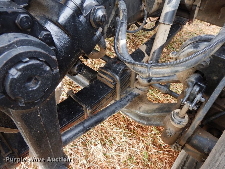 image for item GK9554 1999 International 4900  semi truck