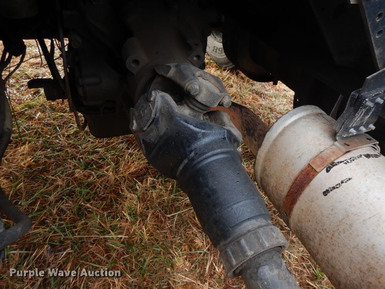 image for item GK9554 1999 International 4900  semi truck