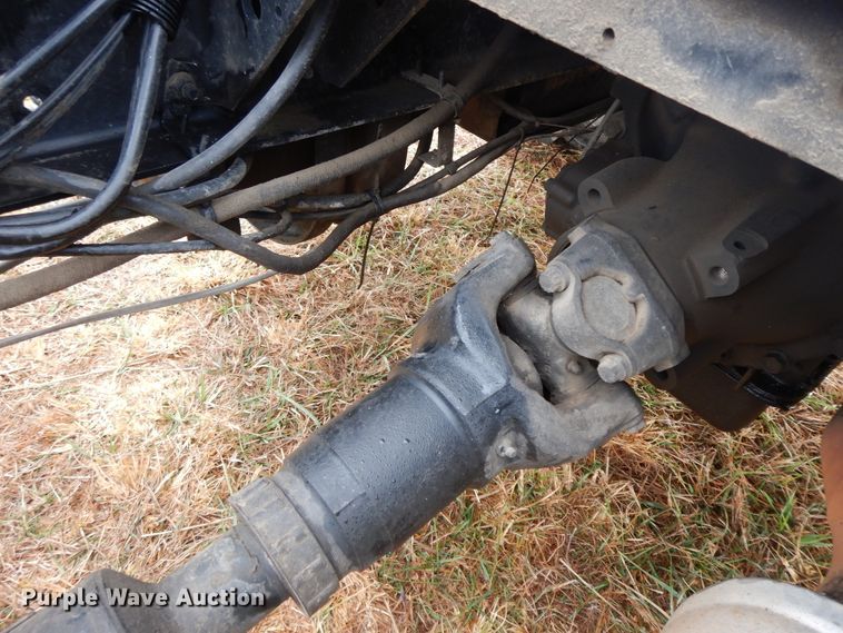 image for item GK9554 1999 International 4900  semi truck