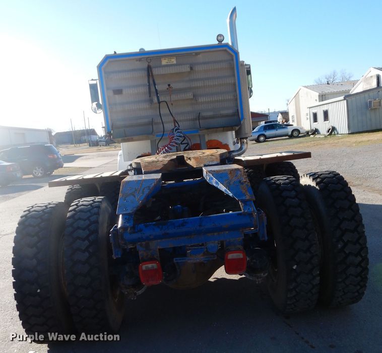 image for item GK9608 1991 Peterbilt 378  semi truck