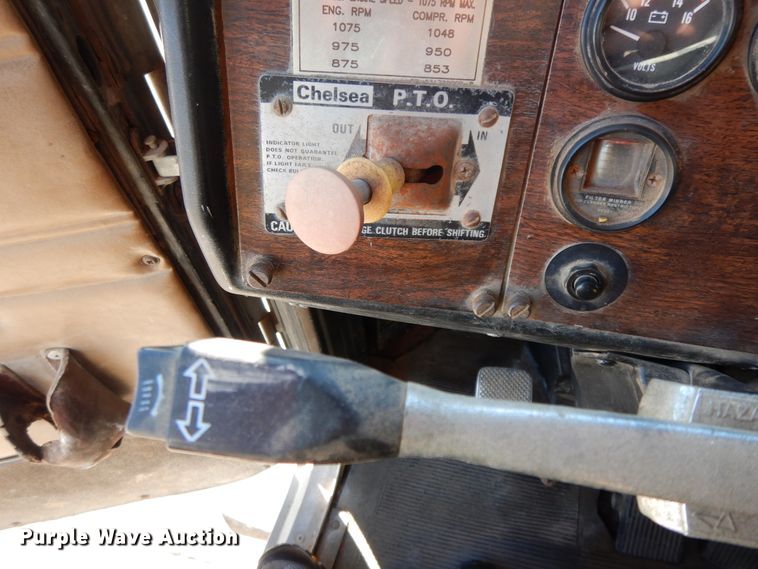 image for item GK9608 1991 Peterbilt 378  semi truck