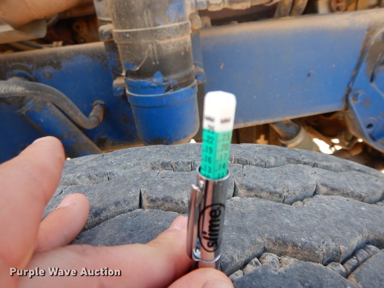 image for item GK9608 1991 Peterbilt 378  semi truck