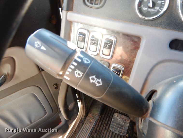 image for item GK9609 2012 Peterbilt 389  semi truck