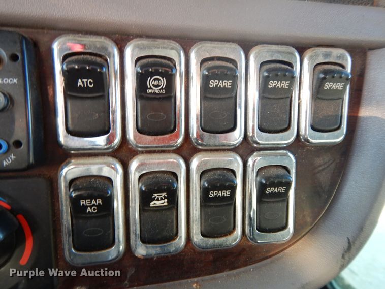 image for item GK9609 2012 Peterbilt 389  semi truck