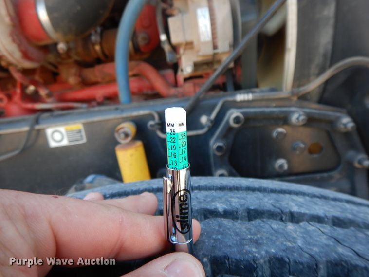 image for item GK9609 2012 Peterbilt 389  semi truck