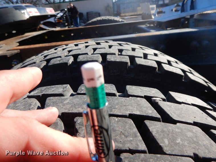 image for item GK9609 2012 Peterbilt 389  semi truck