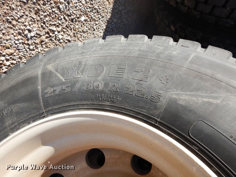 image for item GK9609 2012 Peterbilt 389  semi truck