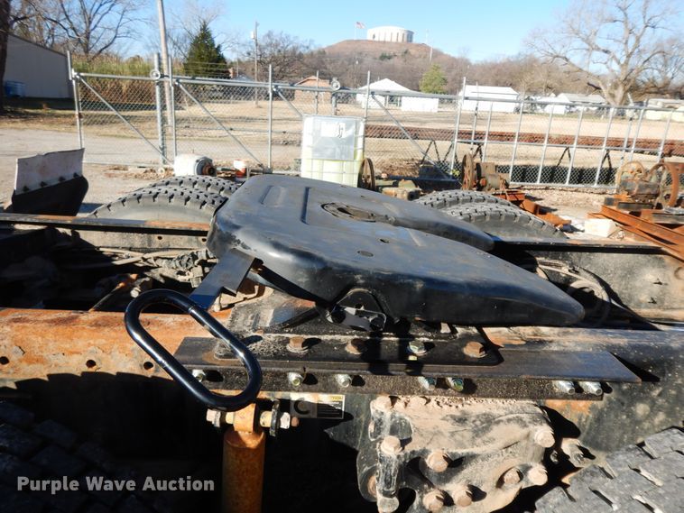 image for item GK9609 2012 Peterbilt 389  semi truck