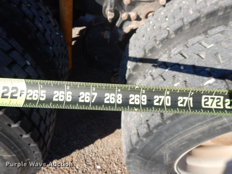 image for item GK9609 2012 Peterbilt 389  semi truck