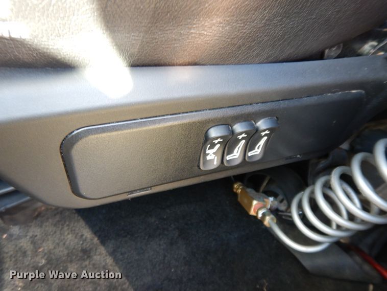 image for item GK9639 2005 Kenworth W900L  semi truck