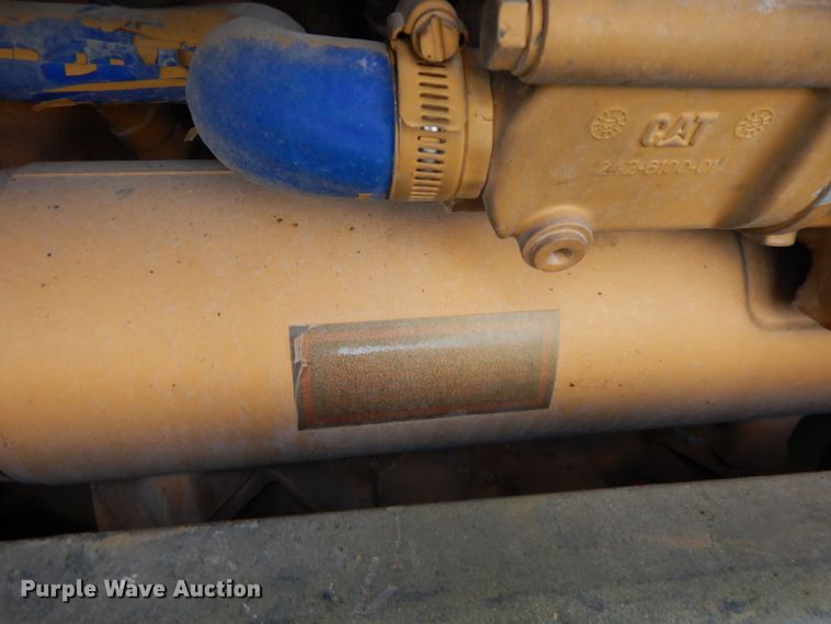 image for item GK9639 2005 Kenworth W900L  semi truck