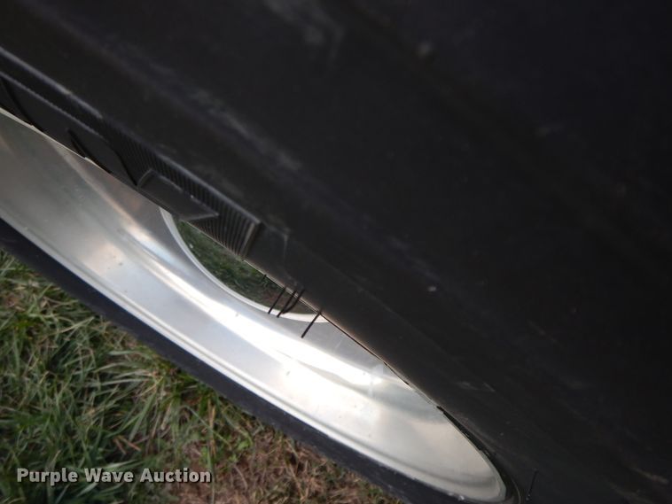 image for item GK9639 2005 Kenworth W900L  semi truck