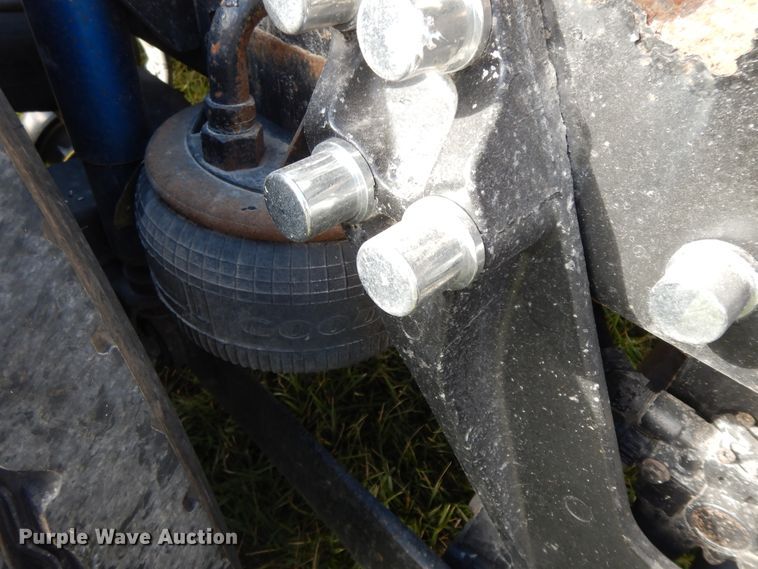 image for item GK9639 2005 Kenworth W900L  semi truck