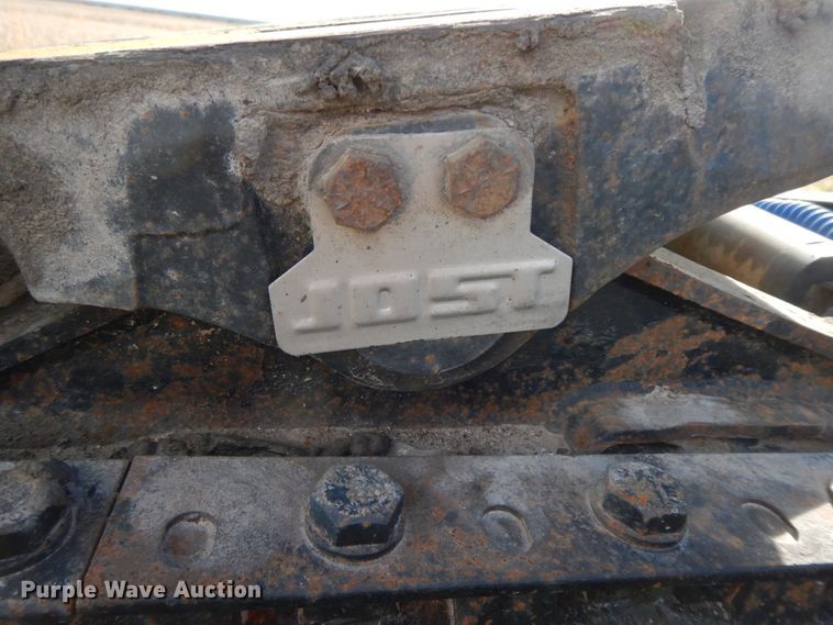 image for item GK9639 2005 Kenworth W900L  semi truck