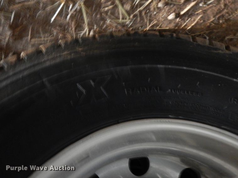 image for item GK9639 2005 Kenworth W900L  semi truck