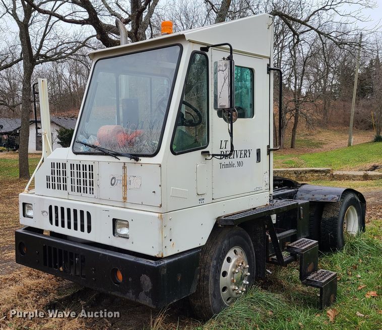 image for item GY9652 2005 Kalmar 30  yard truck