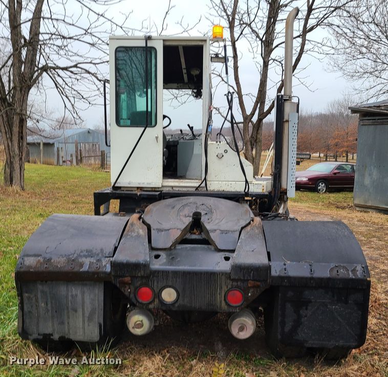 image for item GY9652 2005 Kalmar 30  yard truck