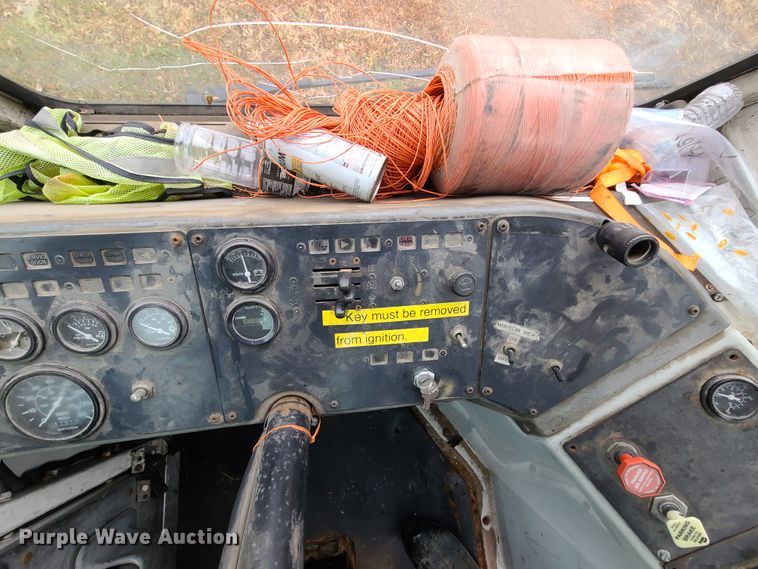 image for item GY9652 2005 Kalmar 30  yard truck