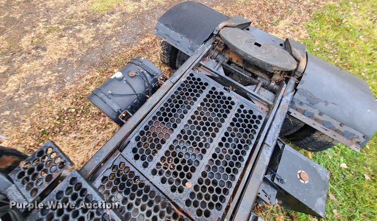 image for item GY9652 2005 Kalmar 30  yard truck