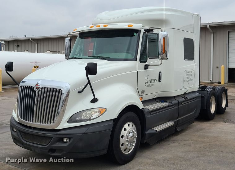 image for item GY9653 2015 International ProStar  semi truck