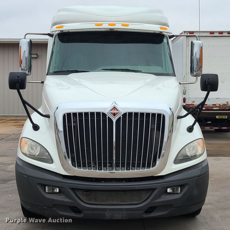 image for item GY9653 2015 International ProStar  semi truck