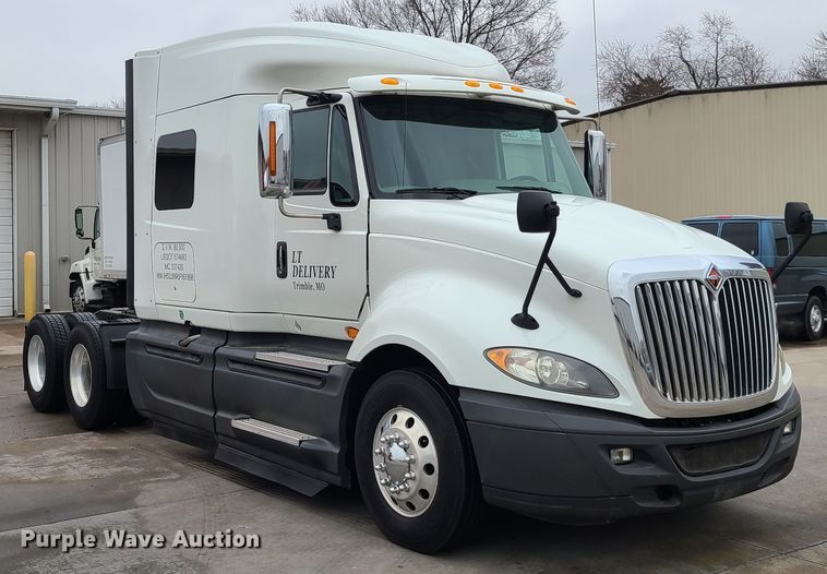 image for item GY9653 2015 International ProStar  semi truck