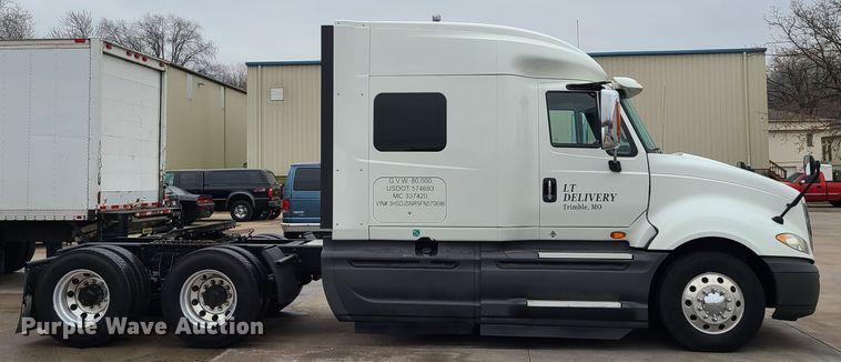 image for item GY9653 2015 International ProStar  semi truck