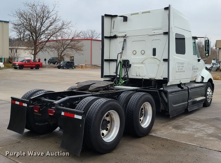 image for item GY9653 2015 International ProStar  semi truck