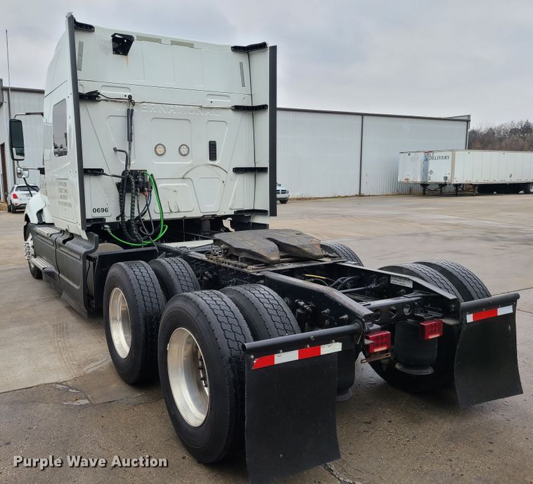 image for item GY9653 2015 International ProStar  semi truck