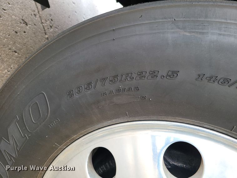 image for item GY9653 2015 International ProStar  semi truck