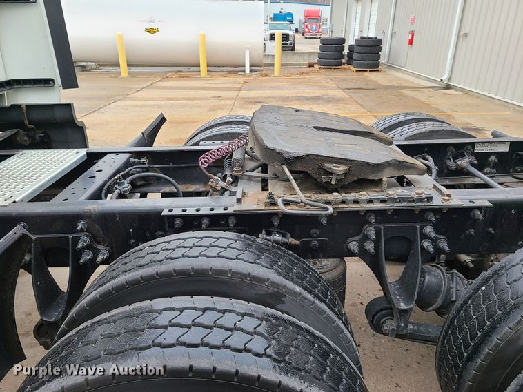 image for item GY9653 2015 International ProStar  semi truck