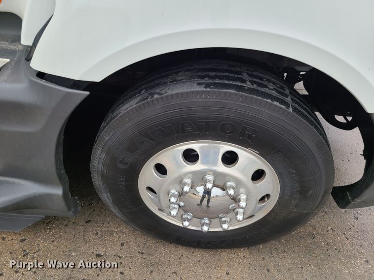 image for item GY9653 2015 International ProStar  semi truck