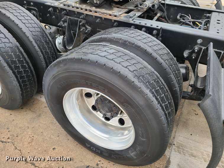 image for item GY9653 2015 International ProStar  semi truck