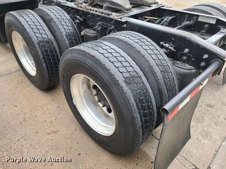 image for item GY9653 2015 International ProStar  semi truck