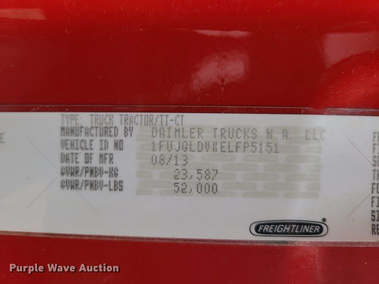 image for item GY9654 2014 Freightliner Cascadia  semi truck