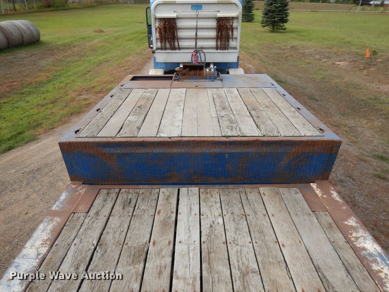 image for item HD9047 2007 Trail-Eze TE80HT drop deck equipment trailer