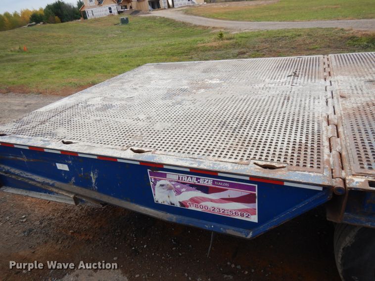 image for item HD9047 2007 Trail-Eze TE80HT drop deck equipment trailer