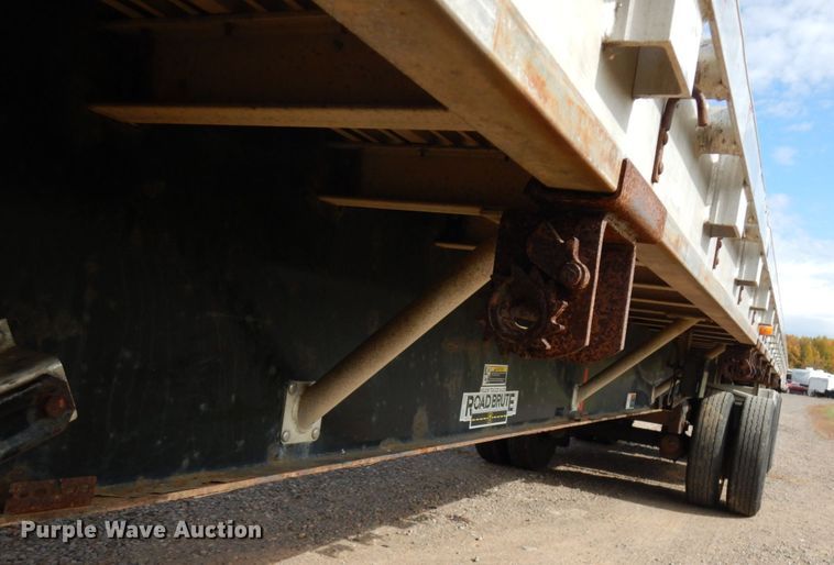 image for item HD9048 2008 Wilson CF-900 flatbed trailer