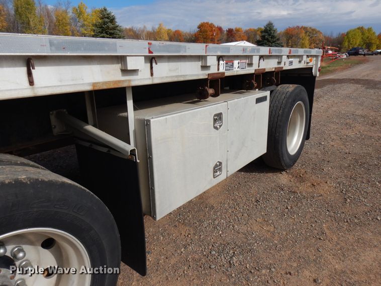 image for item HD9048 2008 Wilson CF-900 flatbed trailer
