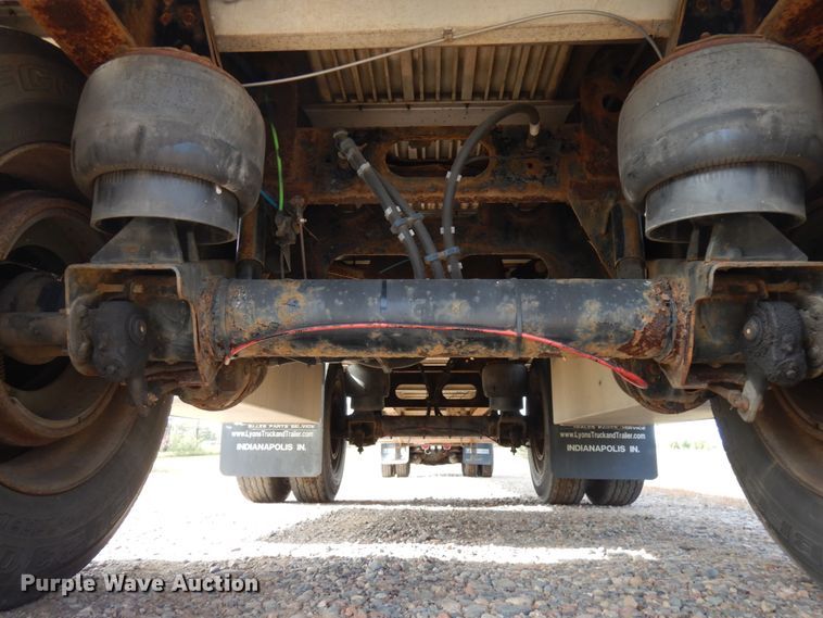 image for item HD9048 2008 Wilson CF-900 flatbed trailer