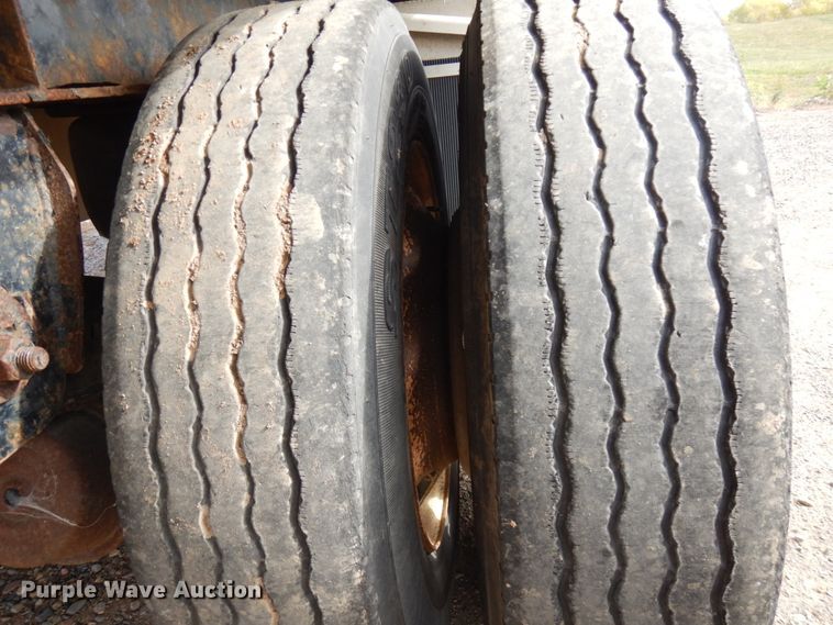 image for item HD9048 2008 Wilson CF-900 flatbed trailer